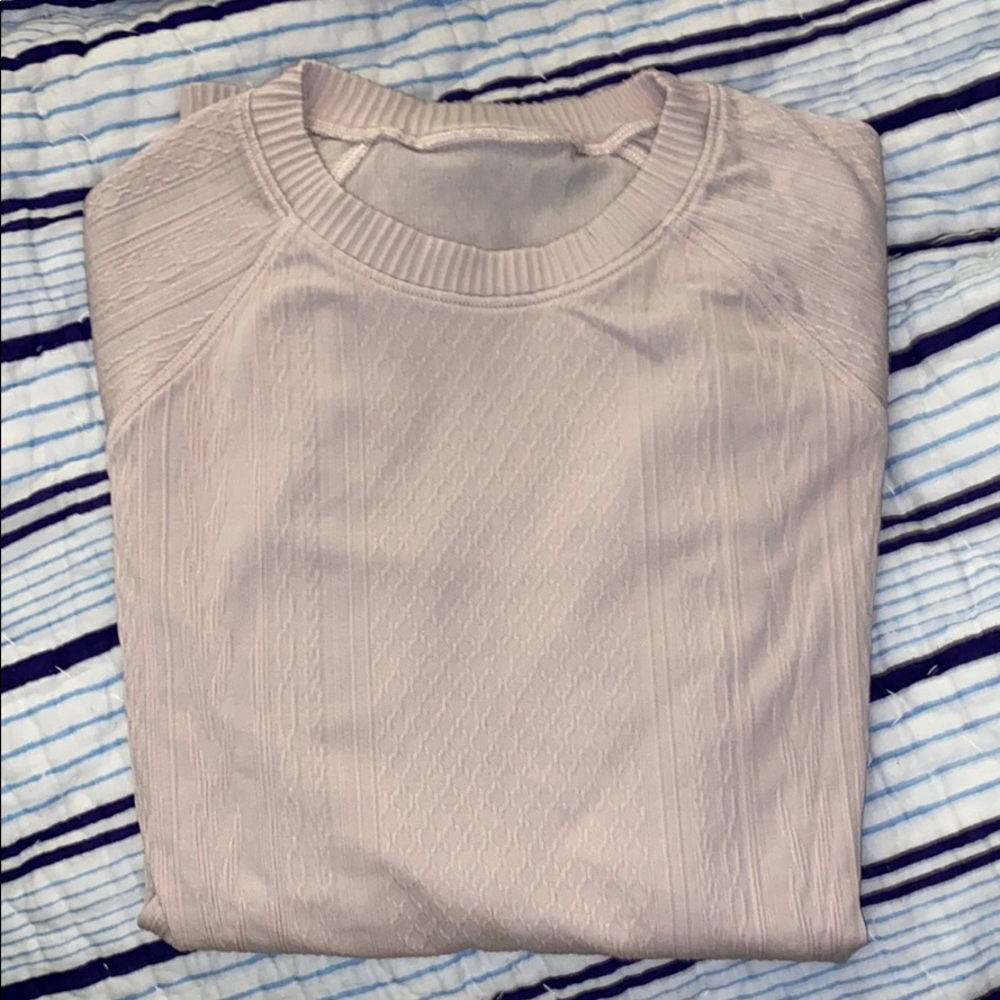 Lululemon light pink long sleeve💓